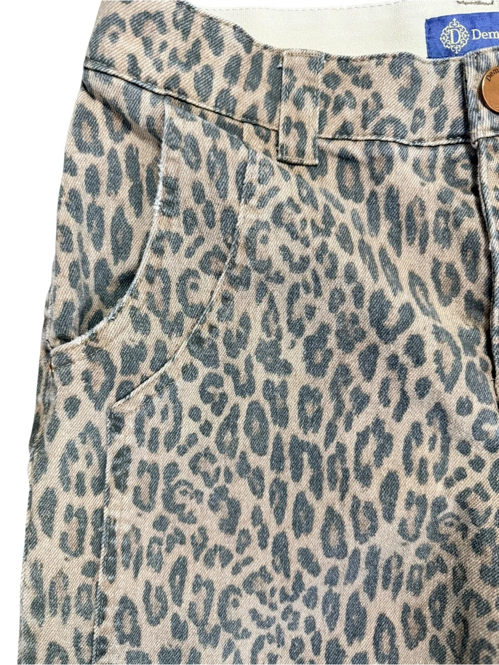 Democracy “Ab”solution Leopard Print Cropped Barrel/Cargo Jeans Size 4